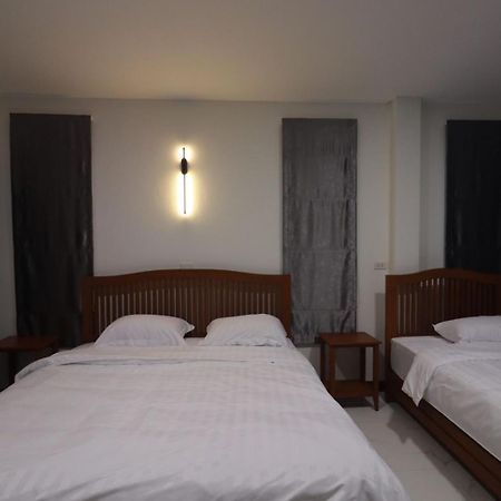 Bk Hotel Mae Sariang Dış mekan fotoğraf
