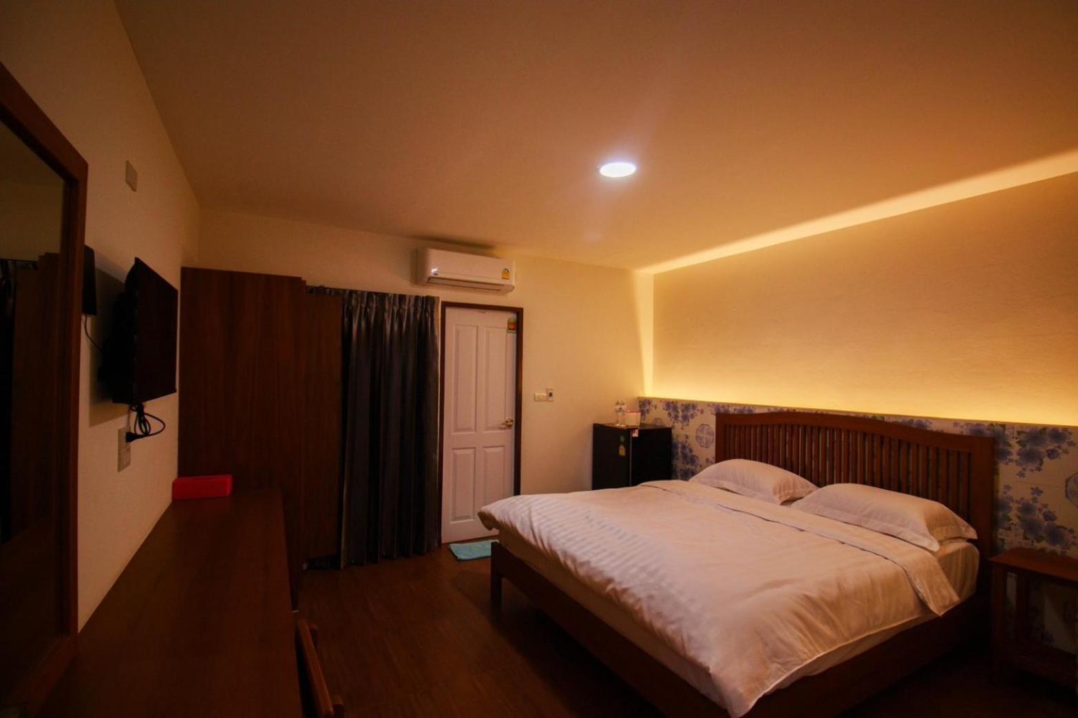 Bk Hotel Mae Sariang Dış mekan fotoğraf